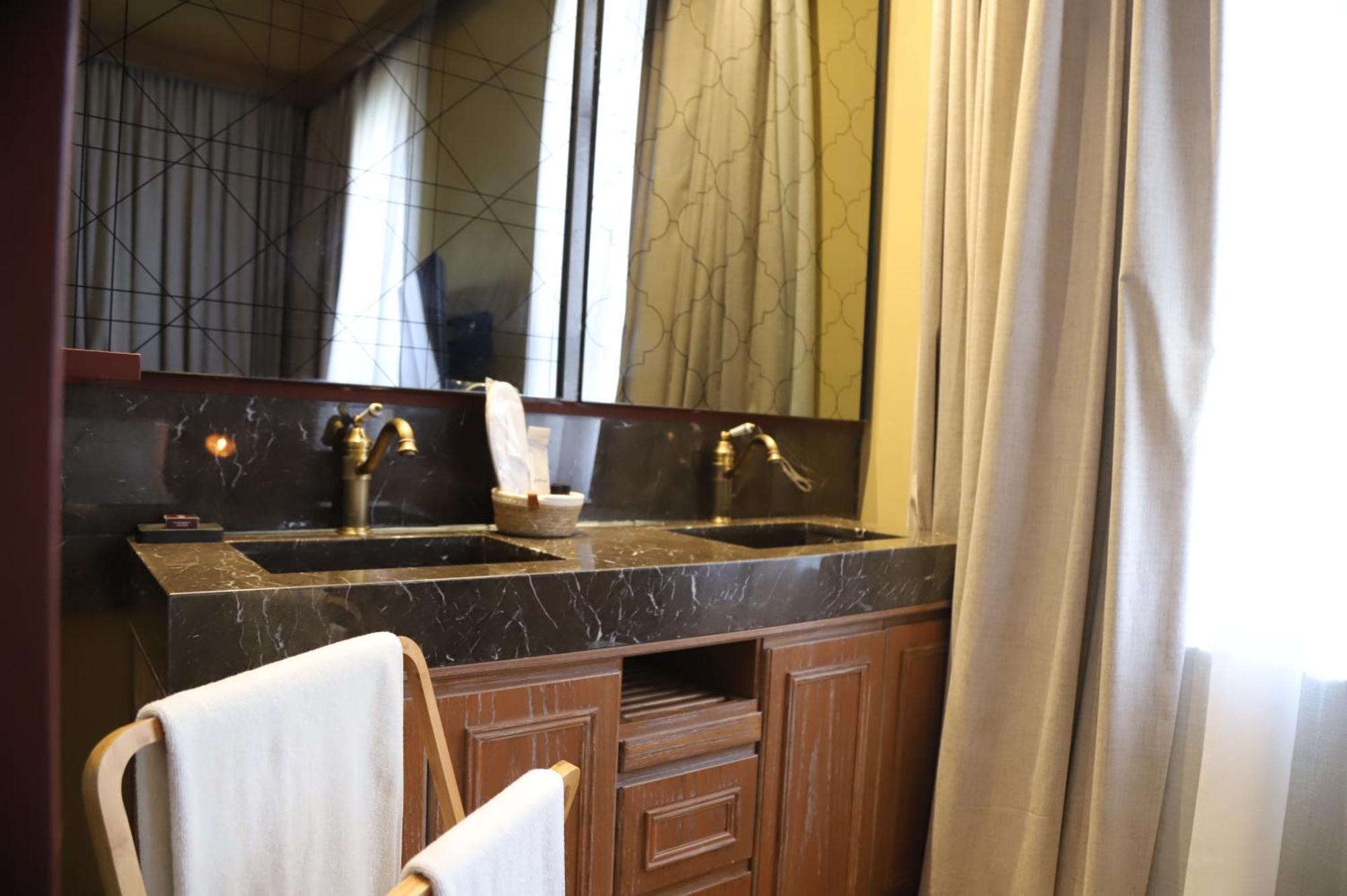 Hotel Lost Gemmayzeh Beyrouth Extérieur photo